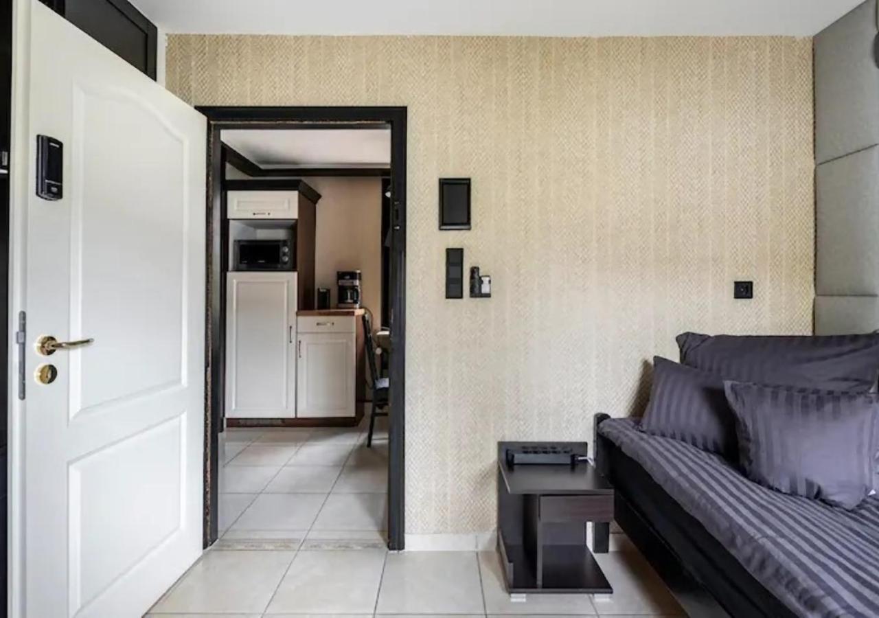 Miet-Kamp Ruhig, Zentral, Nahe Messe, Ausgefallenes Design 2 Schlafzimmer Berlin Exteriör bild