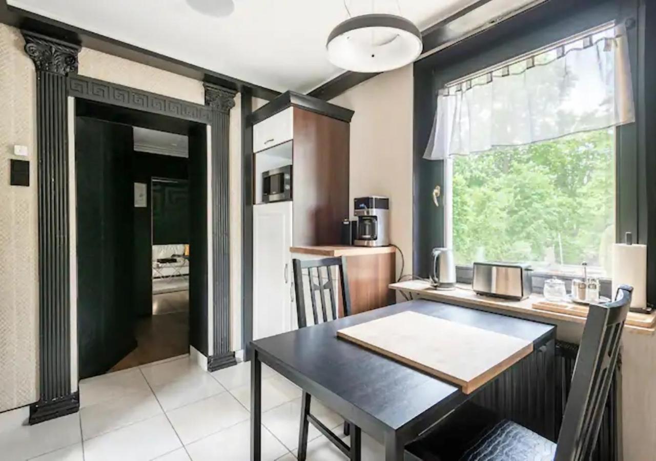 Miet-Kamp Ruhig, Zentral, Nahe Messe, Ausgefallenes Design 2 Schlafzimmer Berlin Exteriör bild